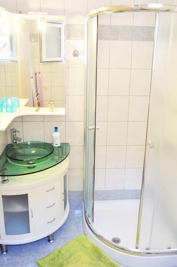 Ferienwohnung Ermina'S Gaze Agioi Deka  Exterior foto